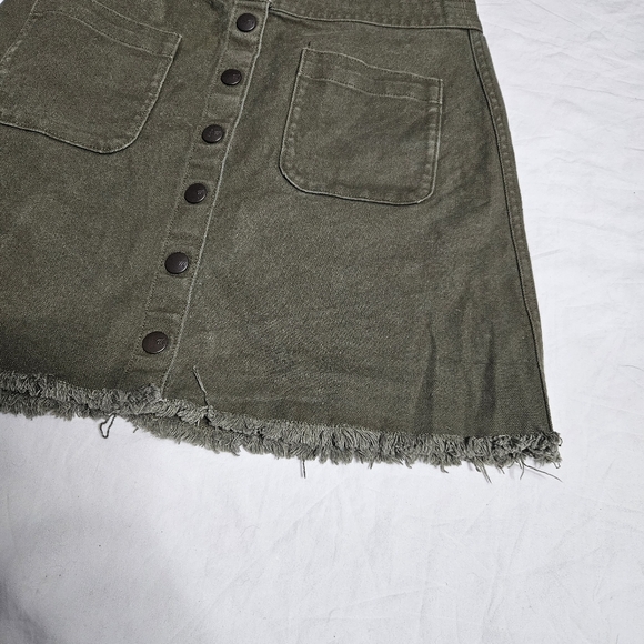 Madewell Raw Hem A-line Button Front Denim Mini Skirt in Kale Olive Green size 4 - Picture 5 of 8
